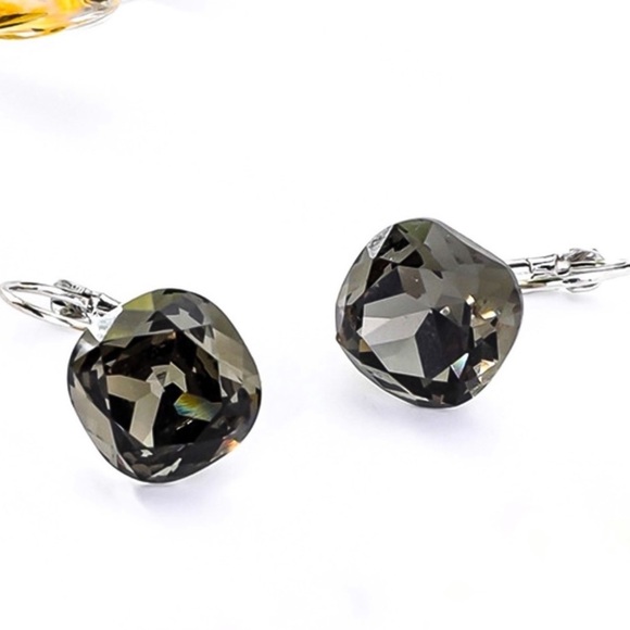 Gray Austrian Crystal Silver Lever Back Earrings - Picture 5 of 8